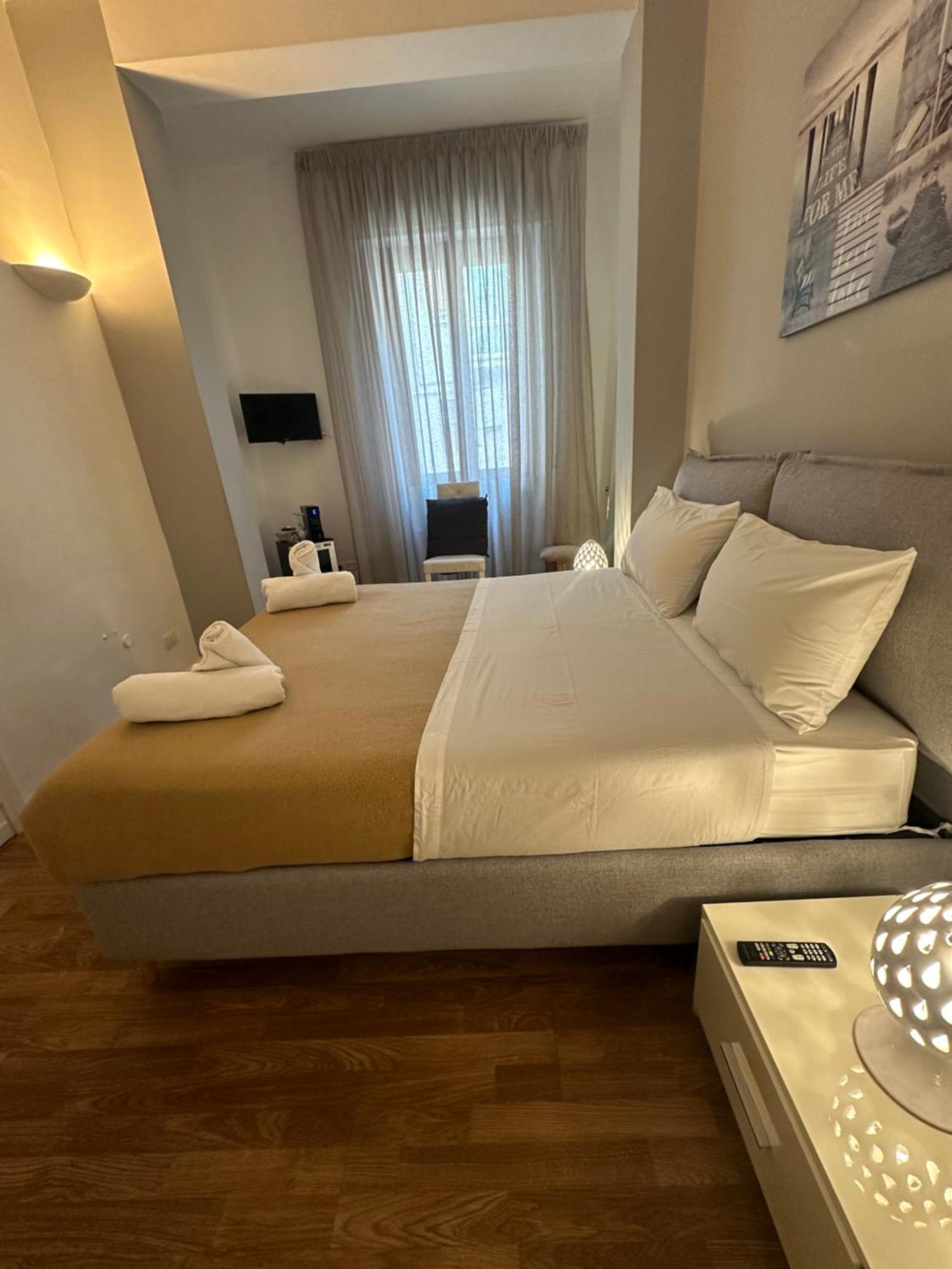 B&B Degli Artisti Suite Лечче Екстер'єр фото