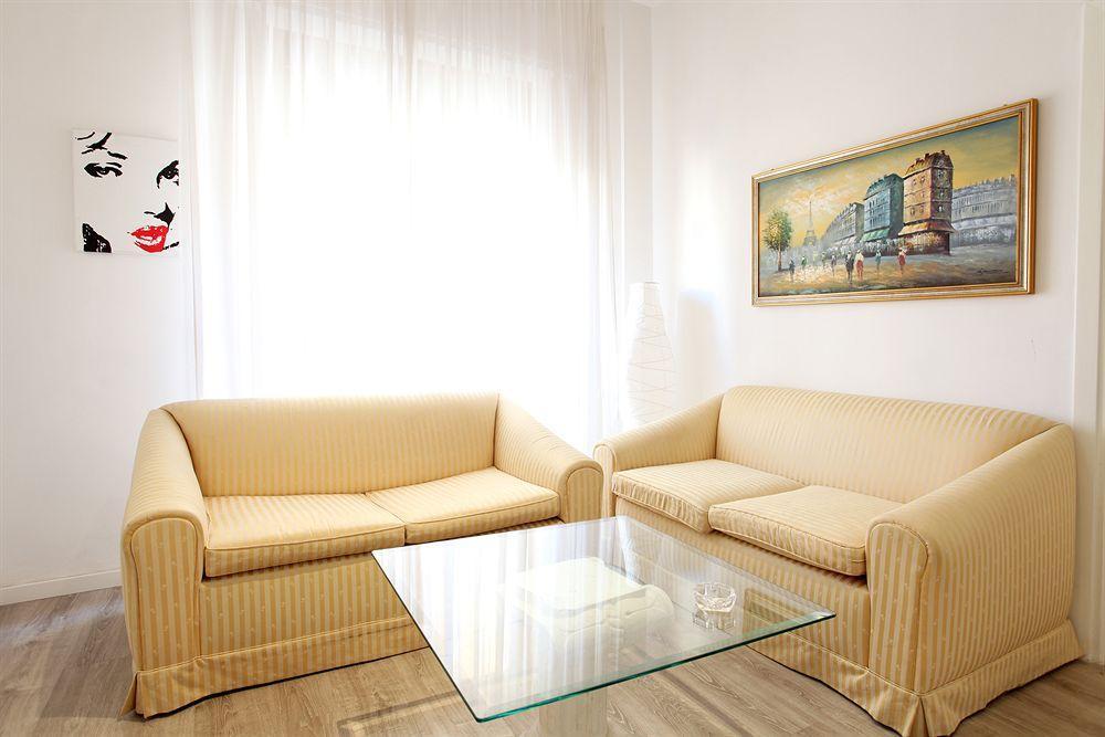 B&B Degli Artisti Suite Лечче Екстер'єр фото