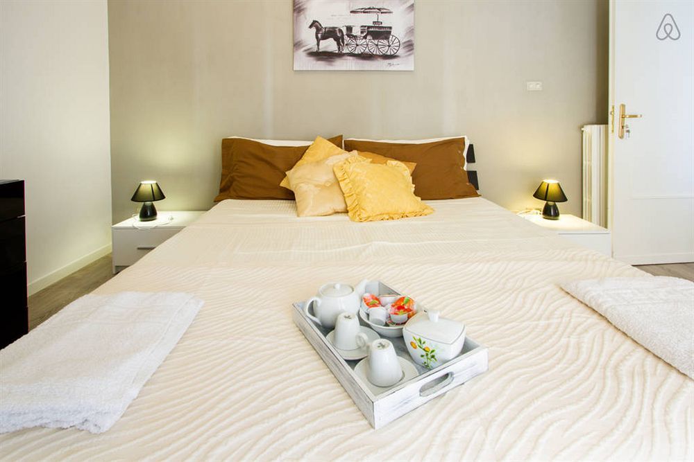 B&B Degli Artisti Suite Лечче Екстер'єр фото